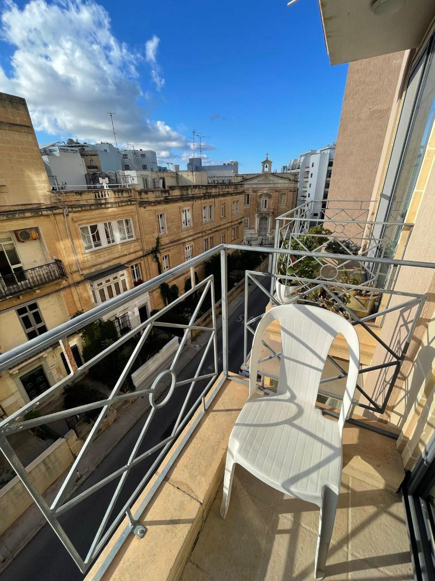 Simons Apartments Minutes Away From Balluta Bay And St Julians Σλιέμα Εξωτερικό φωτογραφία